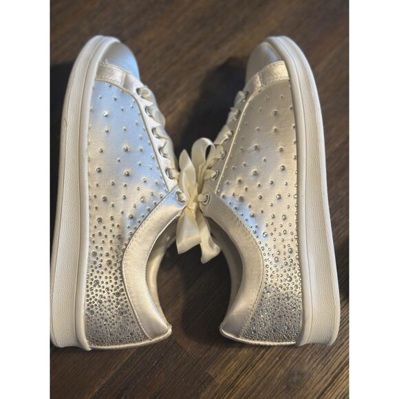 NEW Badgley Mischka crystal embellished satin wedding sneakers MARLA - SIZE 7 - Picture 5 of 10
